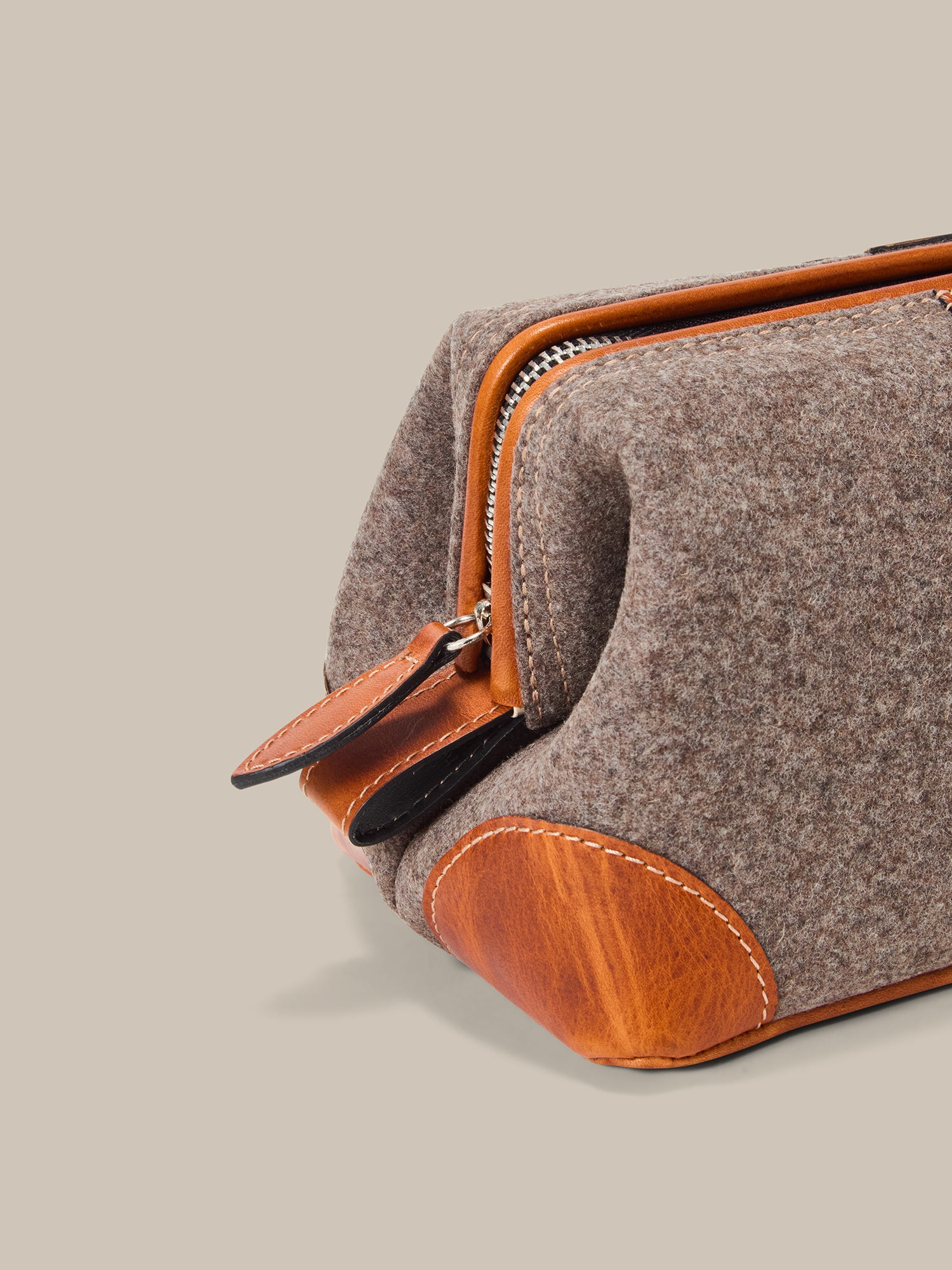 Simpson Loden Dopp Kit