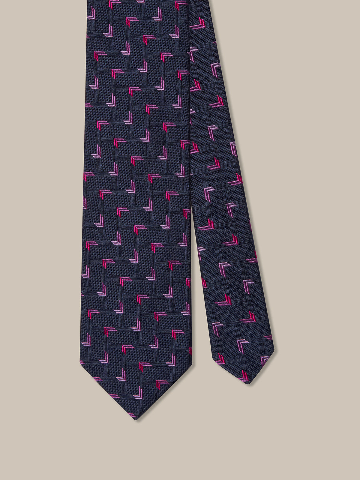 Robert Geometric Arrow Best of Class Necktie