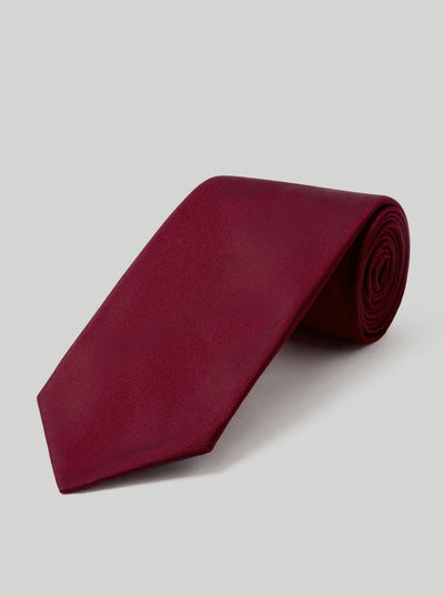 The Newman 7 Fold Solid Silk Necktie in Red