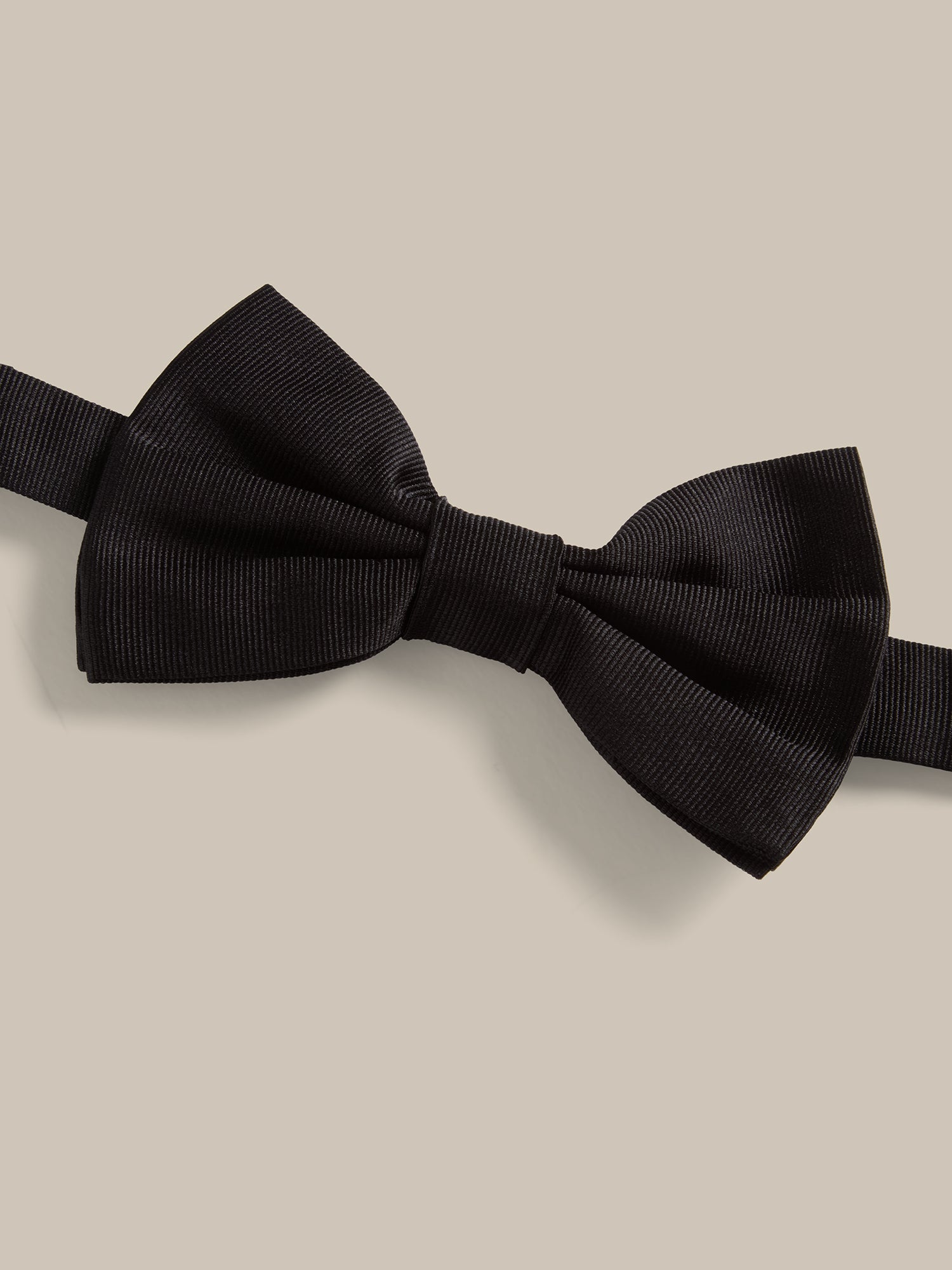 Walter Grosgrain Pre-Tied Bow Tie