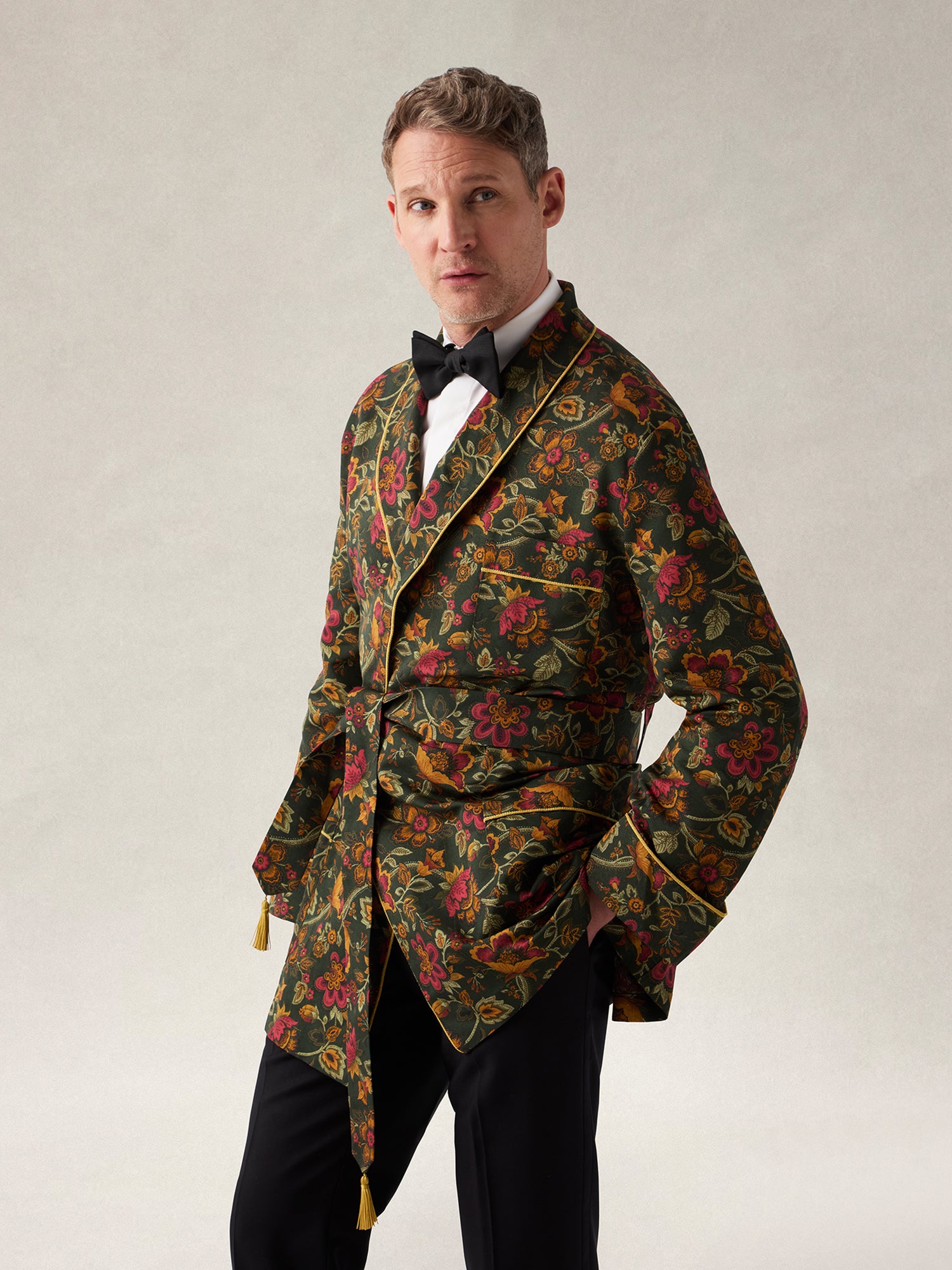 Reeves Piped Formal Shirt in Contemporary fit image