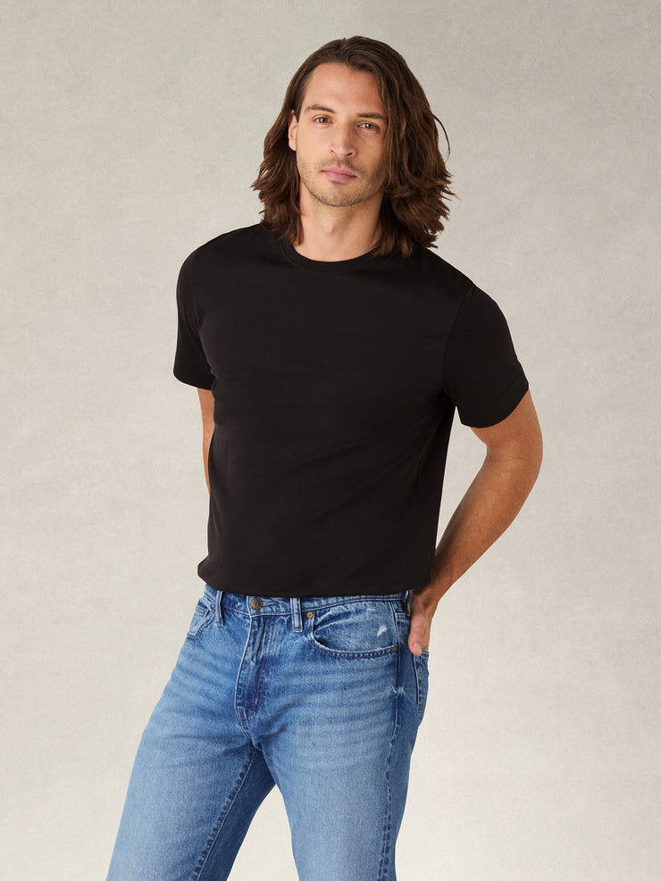 Dylan Tee