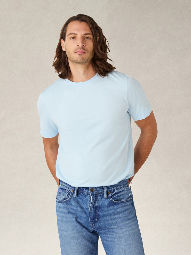 Dylan Tee