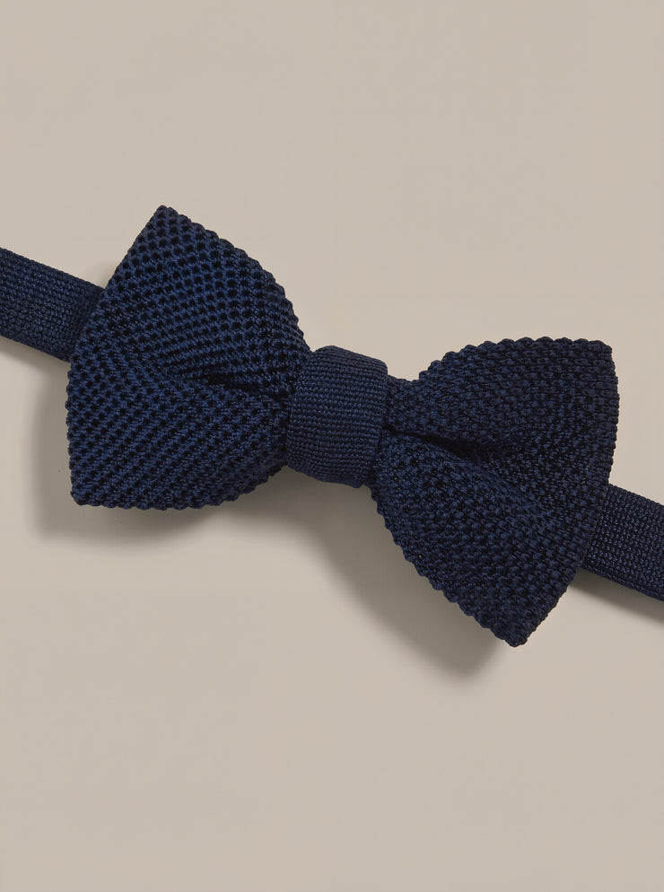 Ryan Silk Knit Pre-Tied Bow Tie