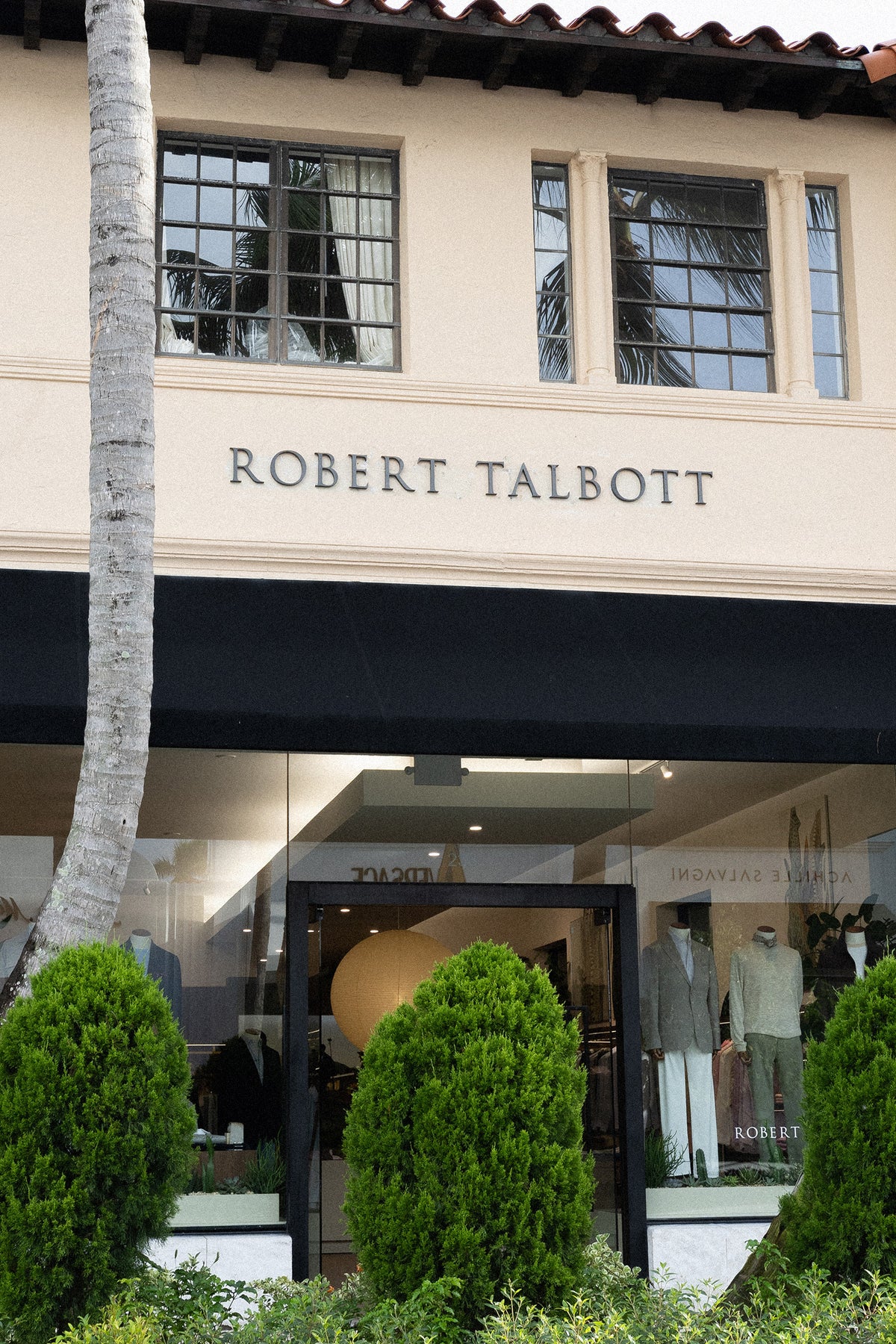 238 Worth Ave
Palm Beachsplit-banner image