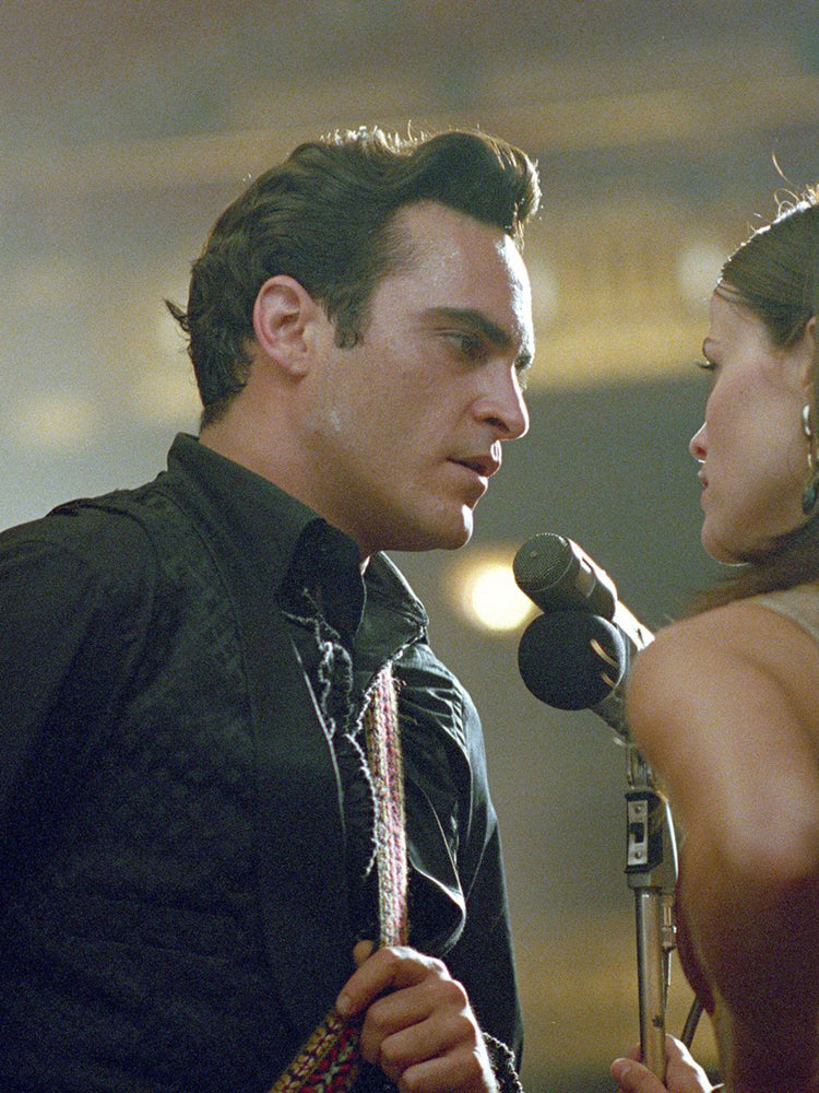  shop-the-look primary-block-image